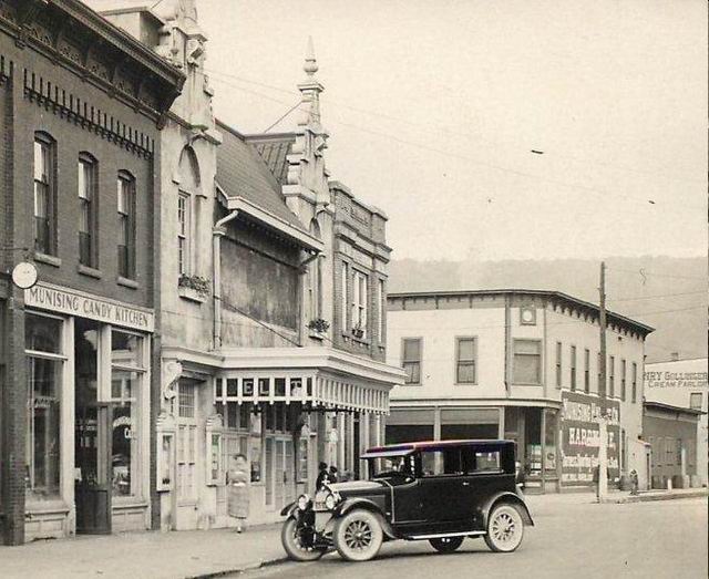 Delft Theatre - 1926 Photo From Paul (newer photo)